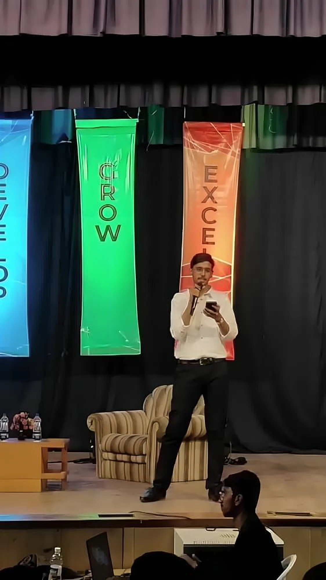 Shlok anchoring EDGE'24 on stage